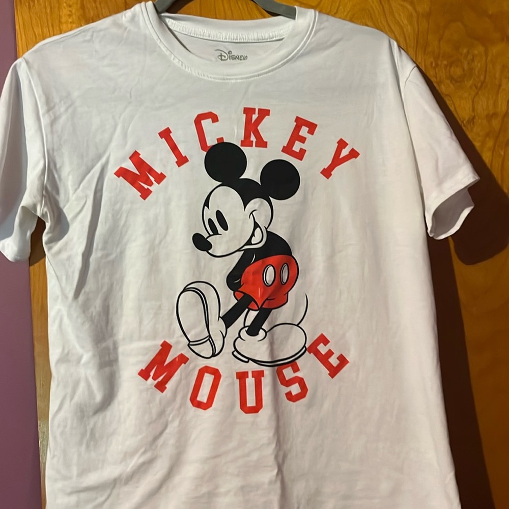 Brand new Disney Mickey Mouse tshirt size Medium